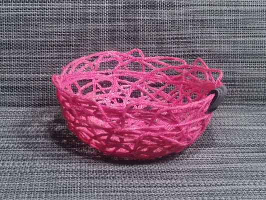 Handgemachtes Osterkörbchen in Pink aus Wolle – ø15 cm, Höhe 8 cm