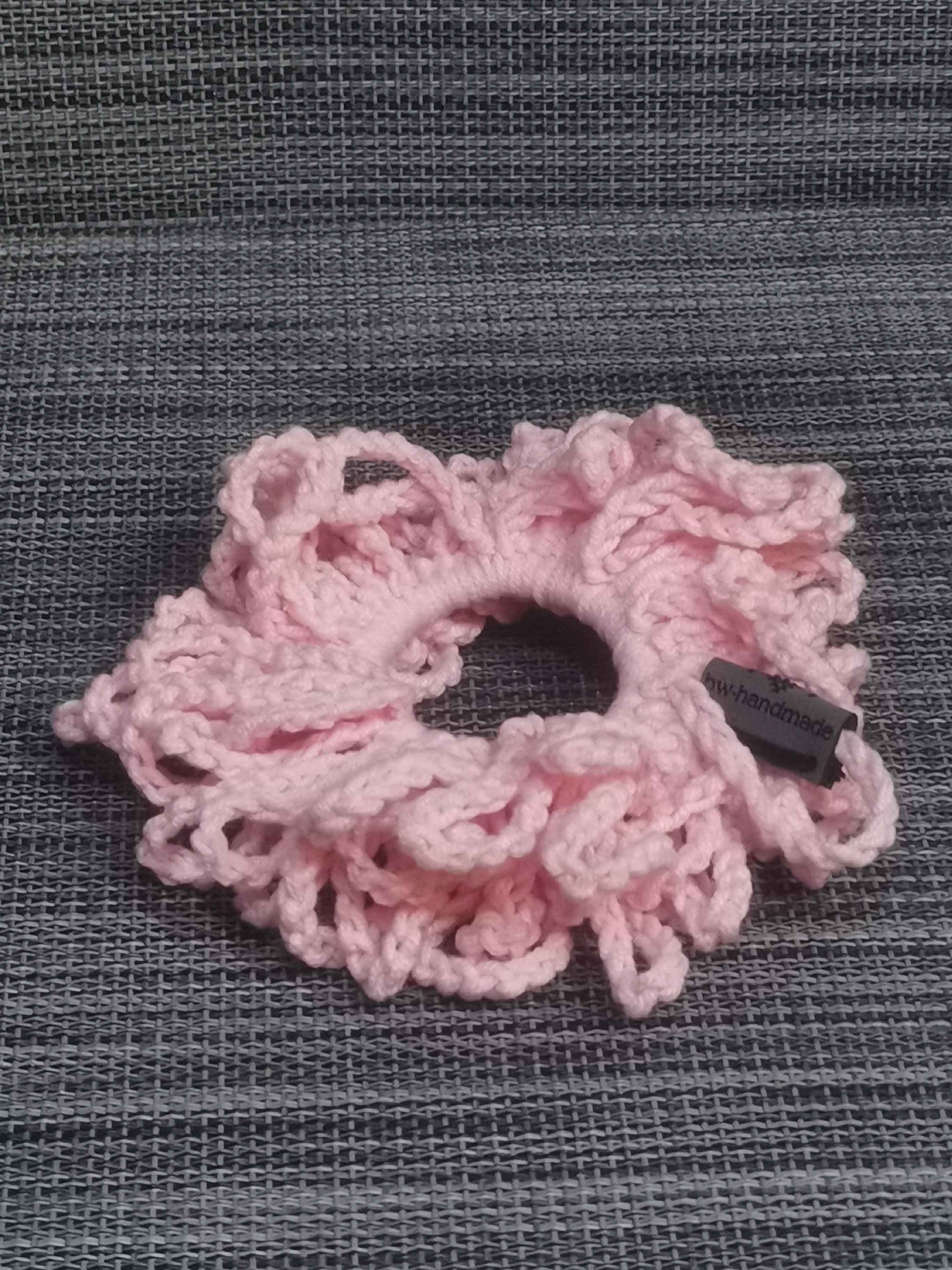 Handgehäkeltes Schlingen-Haargummi in Rosa, 100% Baumwolle, Ø 12 cm