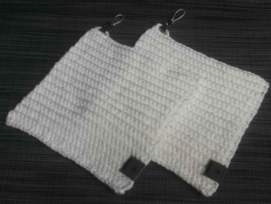 Handgehäkelter Topflappen in Weiß aus Wolle, 20x20 cm