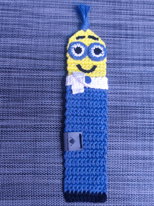 Gehäkeltes Lesezeichen im Minions-Design in Blau/Gelb/Weiß aus 100% Baumwolle