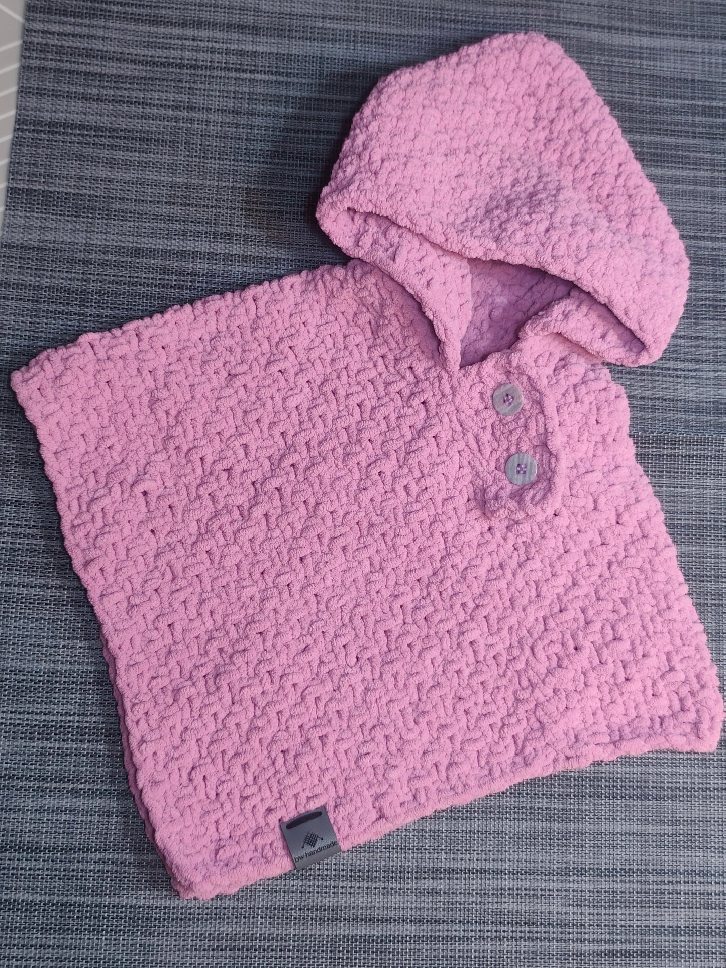 Gehäkeltes Dreieckstuch in Braun, Beige, Rot & Rosa – handmade Farbverlaufstuch von bw-handmade